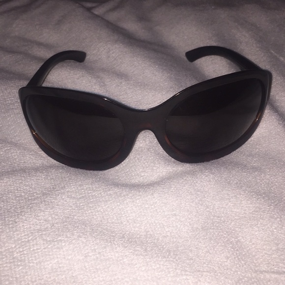 Gucci Tourtise colored sunglasses, authentic - Picture 2 of 15